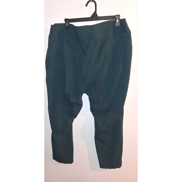 Maurices Green Taper Pull-on Pants Sz 22W - Picture 2 of 2